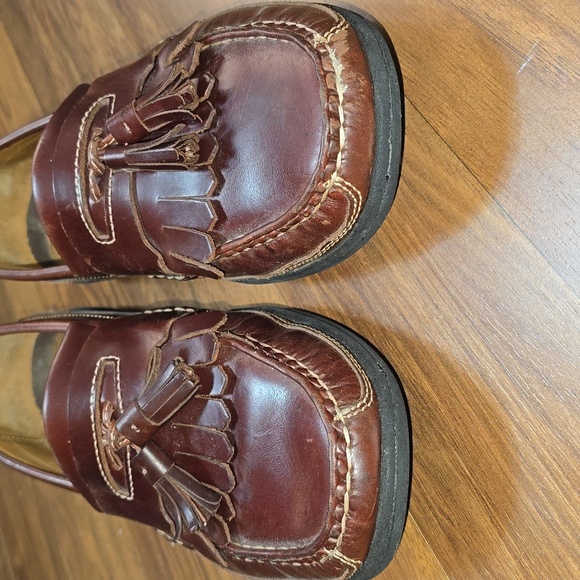 Johnston & Murphy Fowler Kiltie Tassel Loafer - Picture 4 of 13